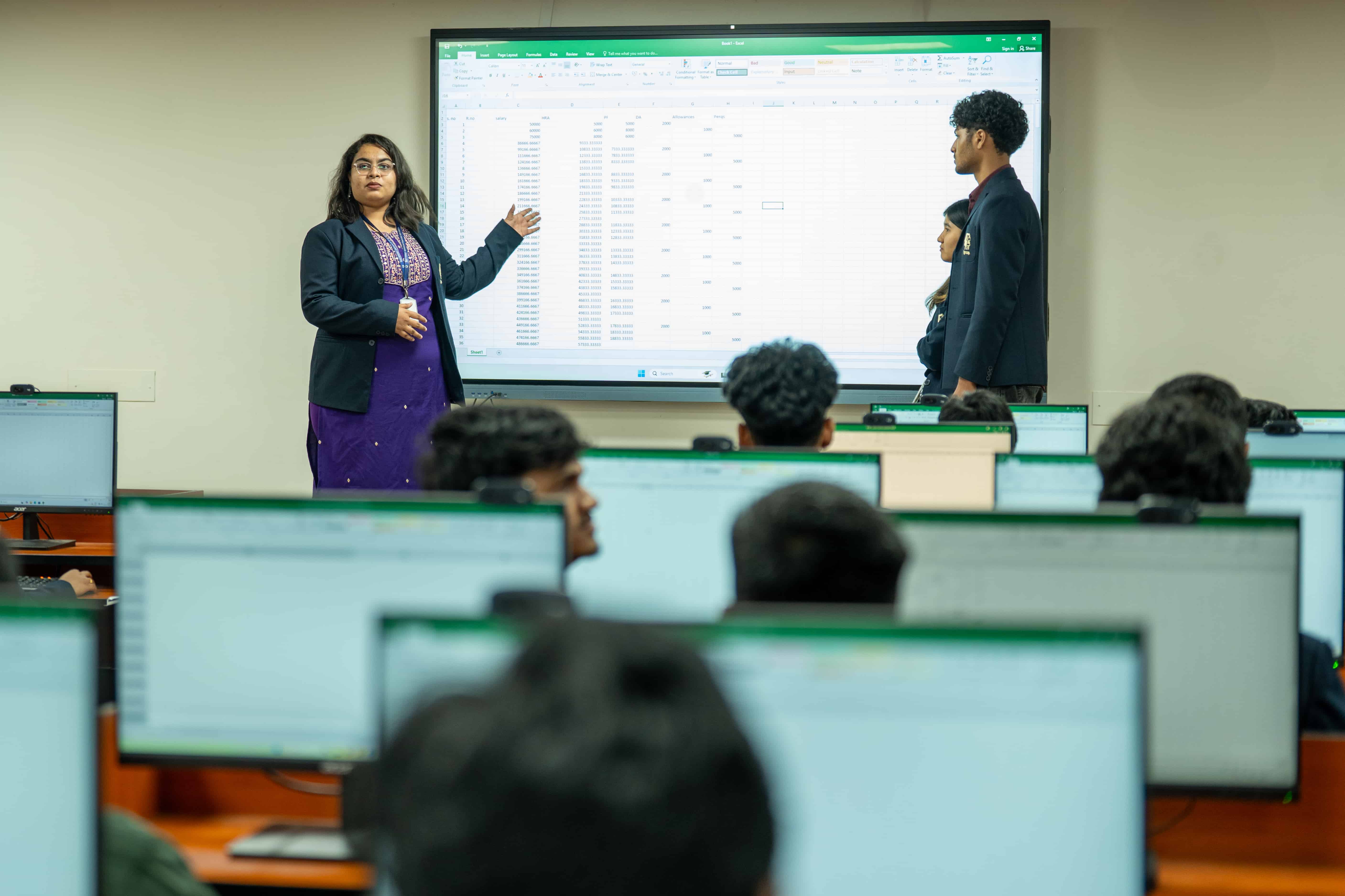 Faculty teaching financial technology